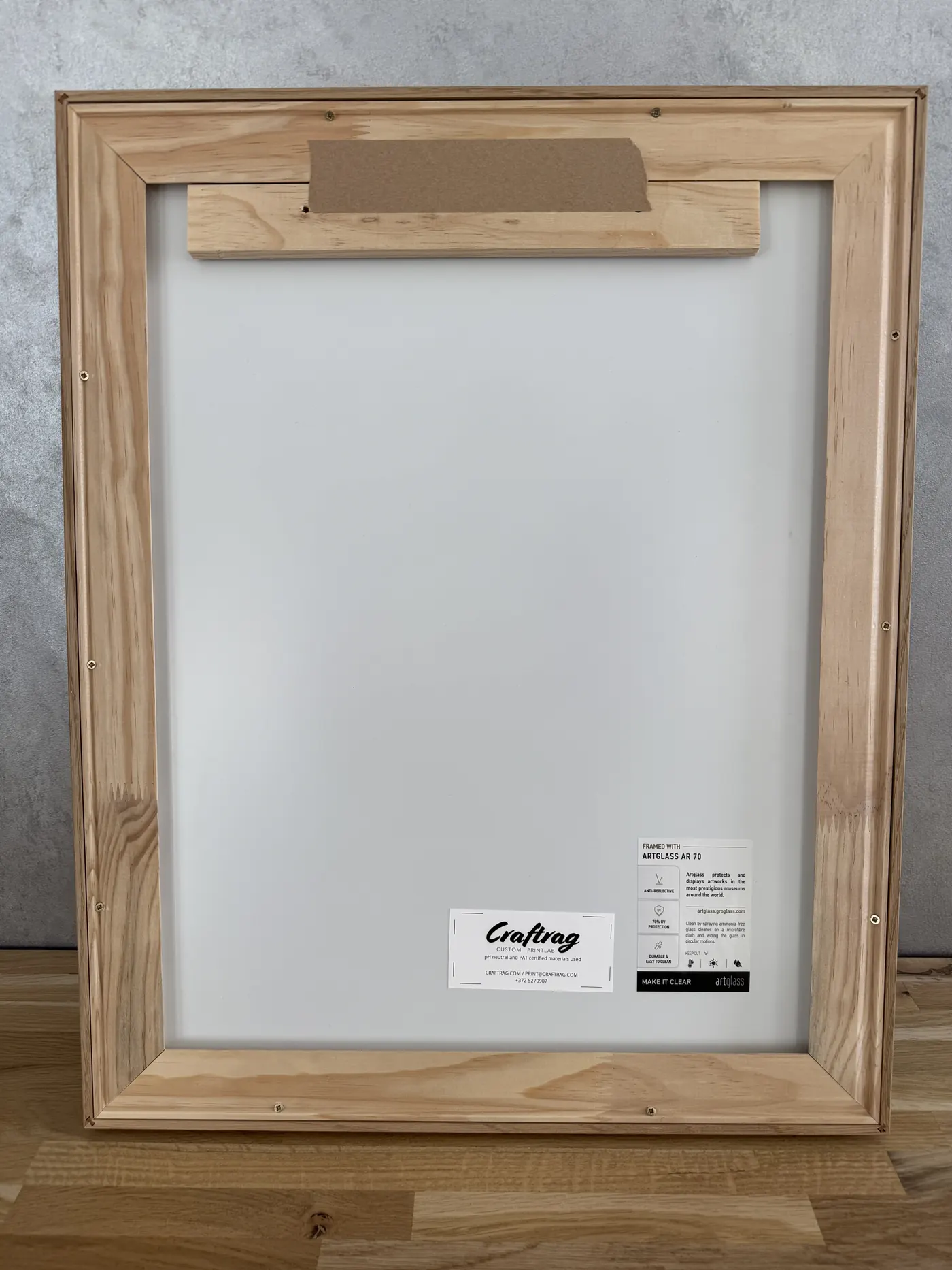 Raami tagakülg ja Craftrag sertifikaat