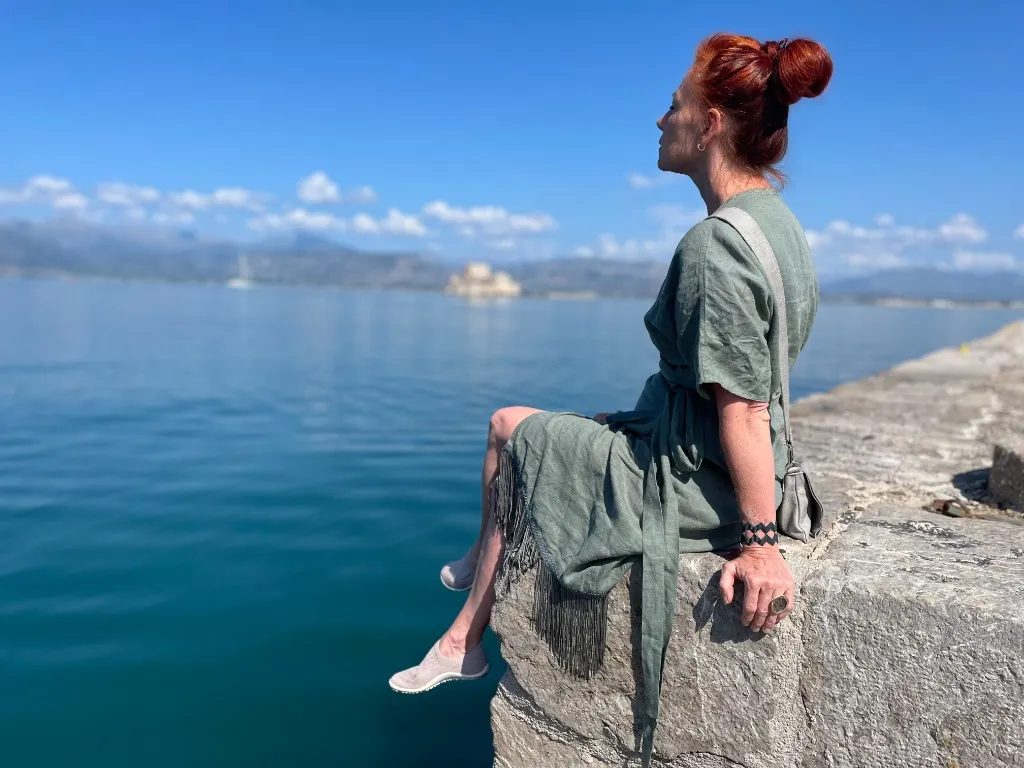 Katri nautimas purjetamist Kreeka rannikul koos sõpradega