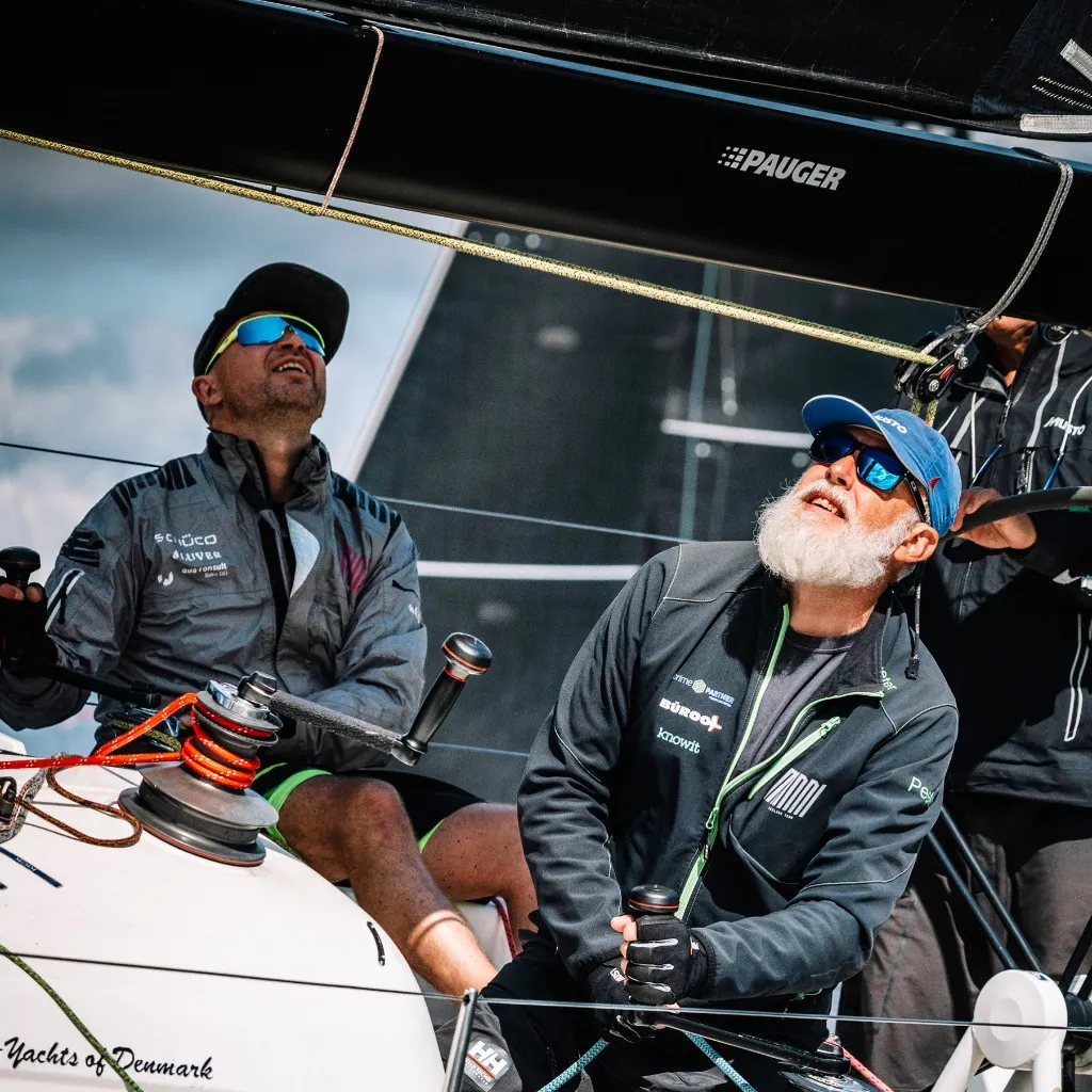 Sportlik purjetamine ja katamaraanide regatt Vahemerel